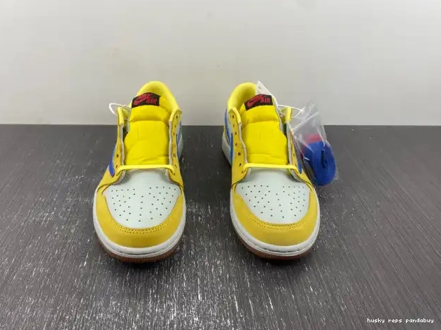 Cheap Husky Low Travis x 1 Air Jordan OG Canary DZ4137-700 Scott 0513
